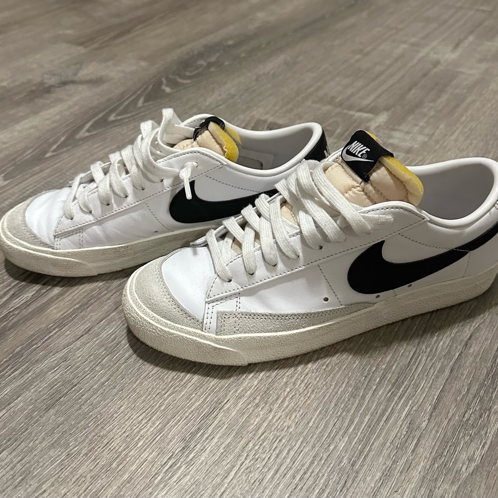 Women’s Nike Blazer '77 Lowtop Sneaker